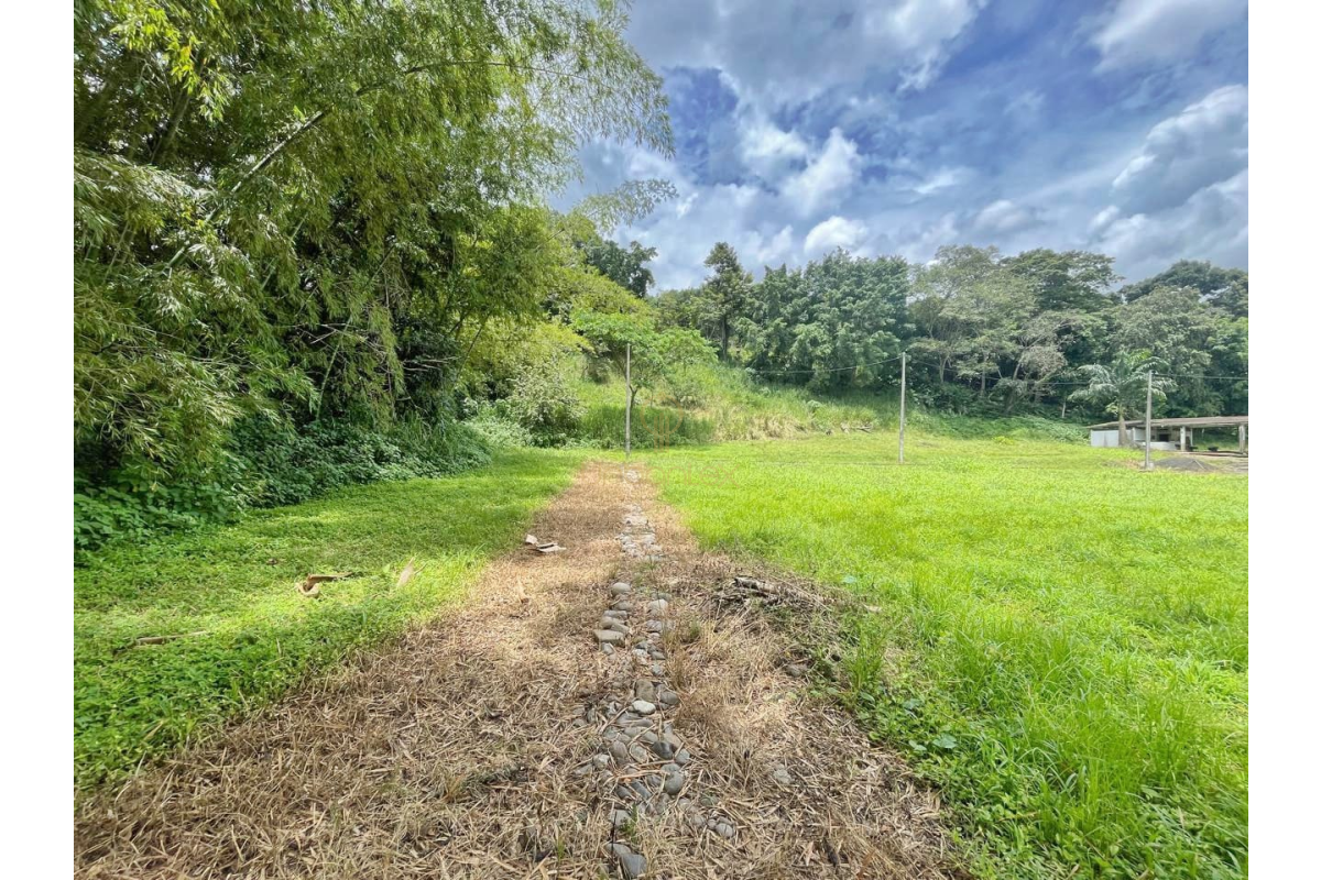 UrbanLex vende lote conjunto campestre área 712m2 $250Millones