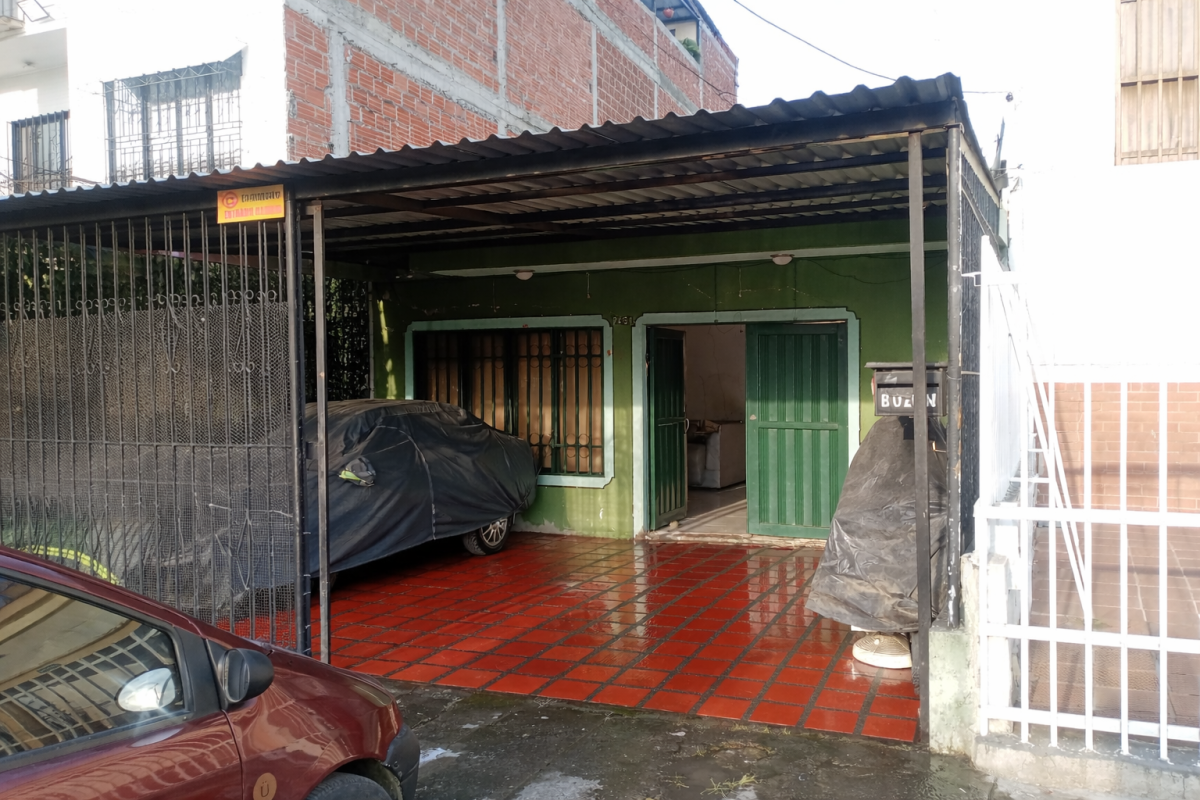 Casa Lote en Venta en Alfonso López Cali sobre Calle 70 | 210 m² | Uso Comercial y Residencial | Alta Valorización