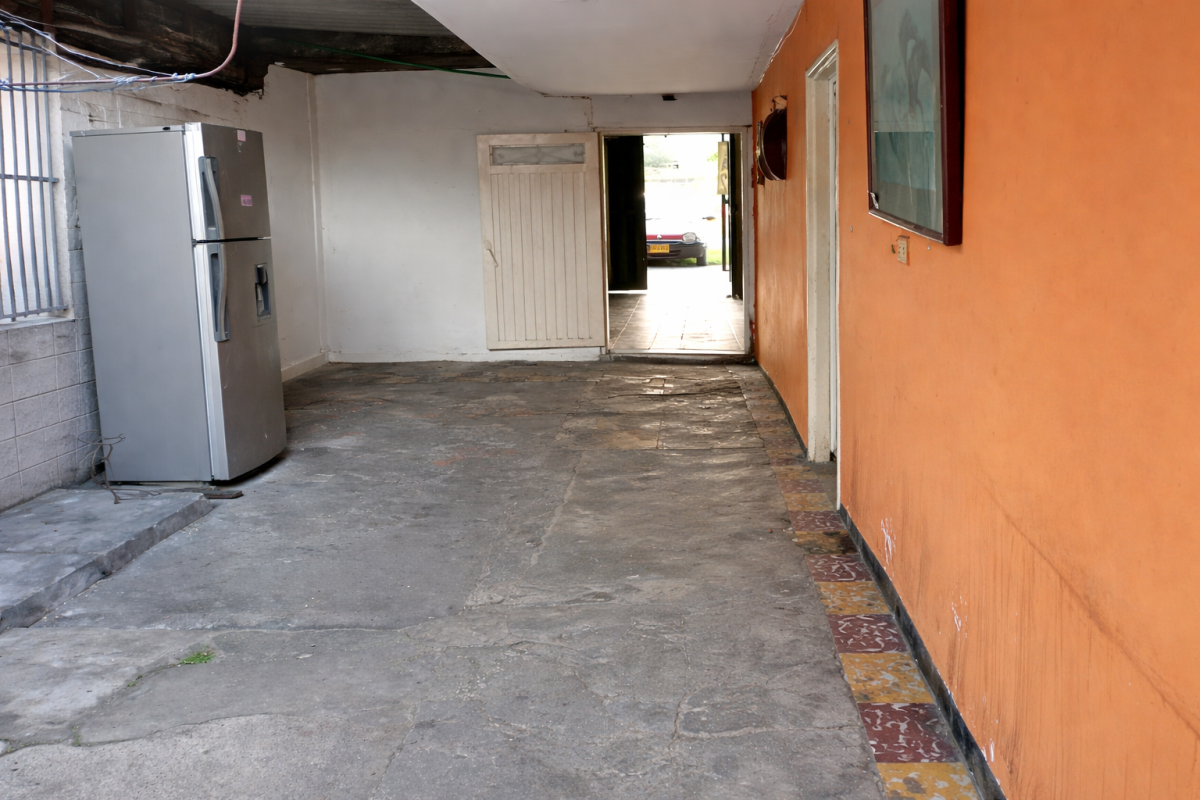 Casa Lote en Venta en Alfonso López Cali sobre Calle 70 | 210 m² | Uso Comercial y Residencial | Alta Valorización